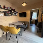 Biala's - Z Sauna I Jacuzzi W Puszczy Noteckiej - Tylko Dla Doroslych Nyaraló *
